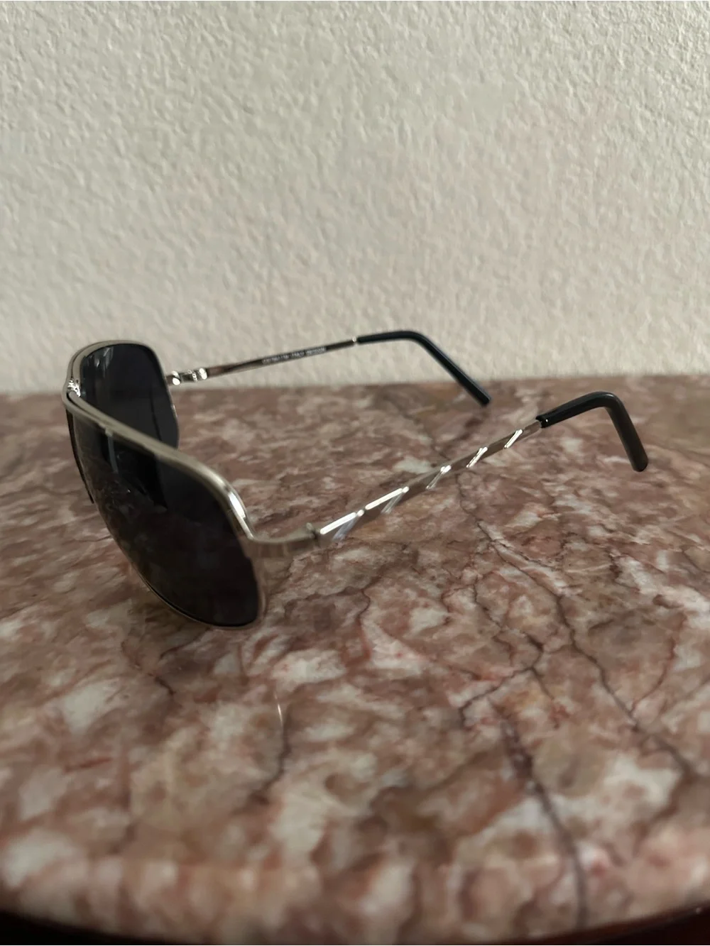 Silver Frame Aviator Sunglasses with Dark Lenses